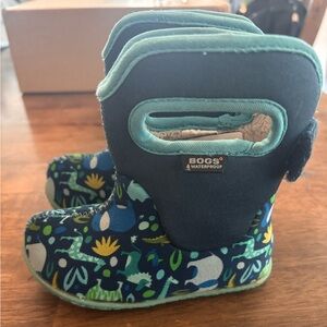 Bogs Toddler 6 Sherpa Lined Zoo Animals Classic Velcro Boots